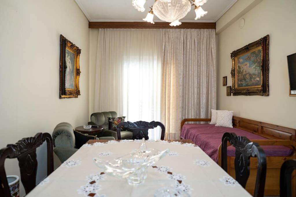 Theoni Central Apartment กาลัมปากา ภายนอก รูปภาพ